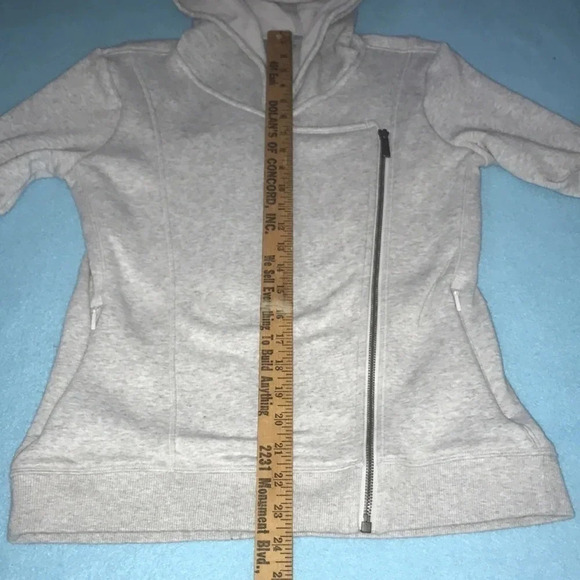 ATHLETA hoodie thumbholes zipper pockets asymmetrical front zipper NEW size XXS - Picture 8 of 11